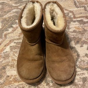 Ugg girls size 2